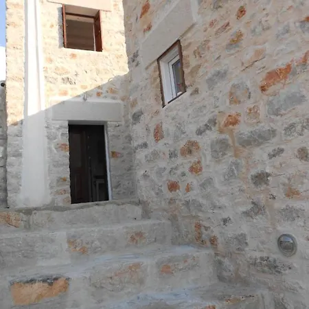 Elpiniki Tilos *