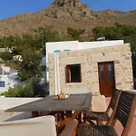 Elpiniki Tilos 빌라 Megálon Choríon
